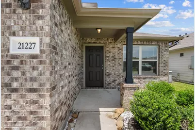 21227 Trumpet Lily Trail, Tomball, TX 77377 - Photo 3