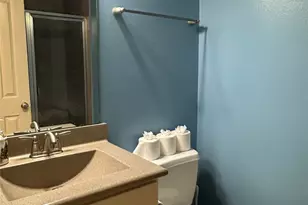 1241 Nelson Falls Ln, Houston, TX 77008 - Photo 9