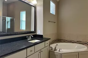 1241 Nelson Falls Ln, Houston, TX 77008 - Photo 17