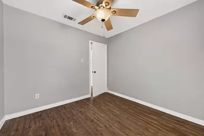 10814 Parkland Woods Drive, Sugar Land, TX 77498 - Photo 19
