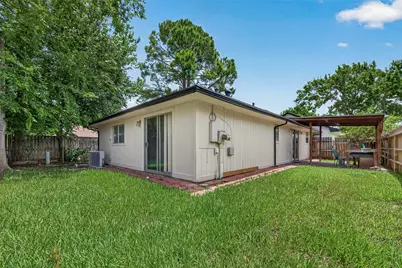 10814 Parkland Woods Drive, Sugar Land, TX 77498 - Photo 27