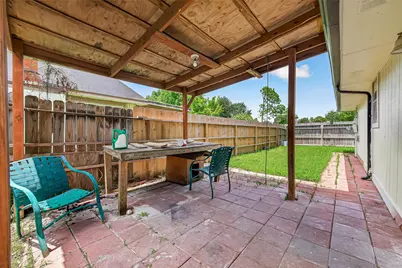 10814 Parkland Woods Drive, Sugar Land, TX 77498 - Photo 29