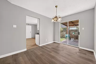 10814 Parkland Woods Drive, Sugar Land, TX 77498 - Photo 15