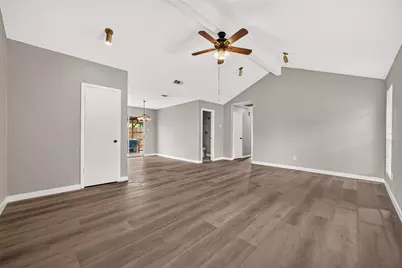 10814 Parkland Woods Drive, Sugar Land, TX 77498 - Photo 17