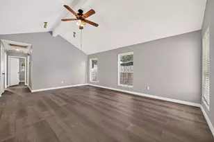 10814 Parkland Woods Dr, Sugar Land, TX 77498 - Photo 13