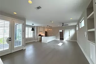 1015 E 27th St, Houston, TX 77009 - Photo 5