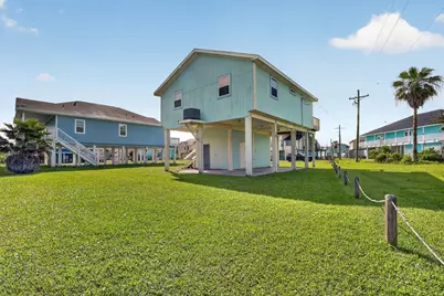 3259 Pirates Cove, Crystal Beach, TX 77650 - Photo 1