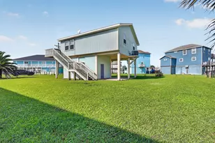 3259 Pirates Cove, Crystal Beach, TX 77650 - Photo 13