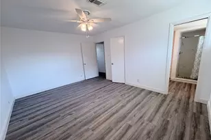 8211 Leader St, Houston, TX 77036 - Photo 5