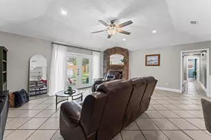 2634 Plymouth Rock Dr, Webster, TX 77598 - Photo 9
