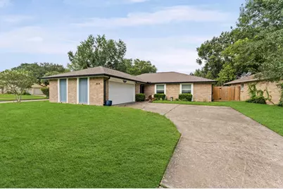 2634 Plymouth Rock Drive, Webster, TX 77598 - Photo 3