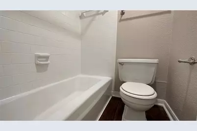 7315 Brompton Street #303B, Houston, TX 77025 - Photo 11