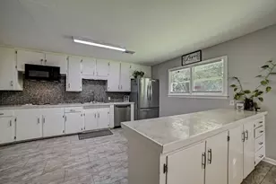 1 4th Ave N, Texas City, TX 77590 - Photo 13