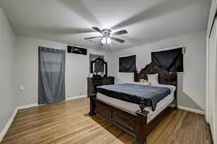 1 4th Ave N, Texas City, TX 77590 - Photo 25