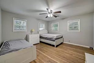 1 4th Ave N, Texas City, TX 77590 - Photo 23