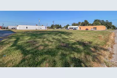705 9th Street N, Texas City, TX 77590 - Photo 5