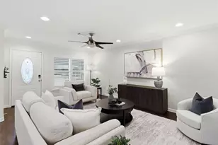 1734 Knightwick Dr, Houston, TX 77008 - Photo 9