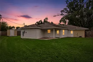 1734 Knightwick Dr, Houston, TX 77008 - Photo 41