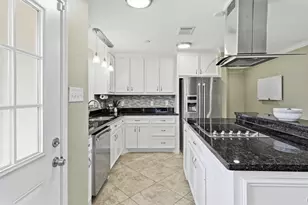 1734 Knightwick Dr, Houston, TX 77008 - Photo 19