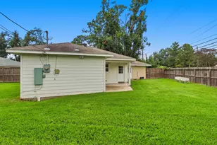 1734 Knightwick Dr, Houston, TX 77008 - Photo 41