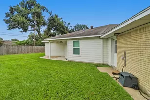 1734 Knightwick Dr, Houston, TX 77008 - Photo 39
