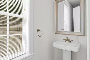 302 W Drew St, Houston, TX 77006 - Photo 15