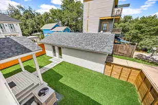 302 W Drew St, Houston, TX 77006 - Photo 35