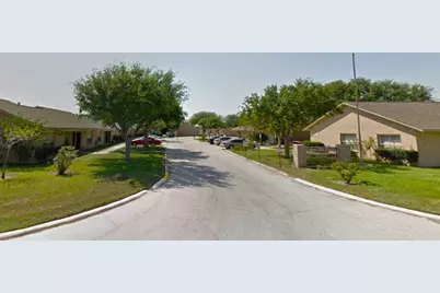 201 Morning Glory Dr, Rio Hondo, TX 78583 - Photo 1