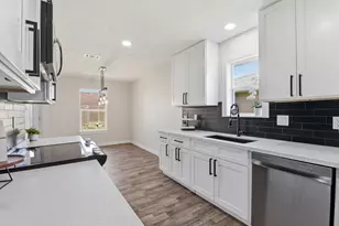 7610 Breda Dr, Baytown, TX 77521 - Photo 21