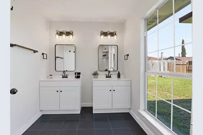 7610 Breda Drive, Baytown, TX 77521 - Photo 29