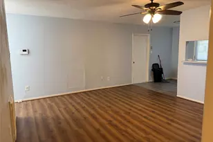 3122 Trail Lake Dr, Houston, TX 77045 - Photo 3