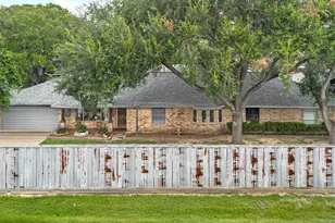 810 Martin St, Houston, TX 77018 - Photo 1