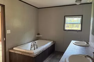 3013 W Park Ave, Pinehurst, TX 77630 - Photo 17