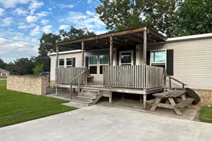 3013 W Park Ave, Pinehurst, TX 77630 - Photo 3