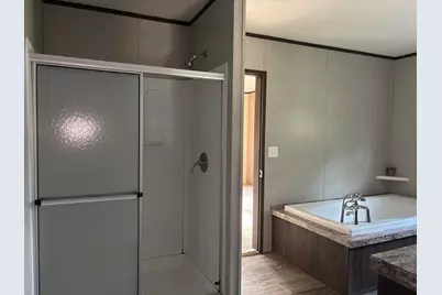 3013 W Park Avenue, Pinehurst, TX 77630 - Photo 15