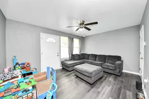 8414 Garland St, Houston, TX 77017 - Photo 3
