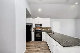 4222 Mallow St, Houston, TX 77051 - Photo 13