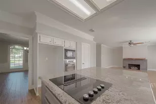 8910 Bonnyview Dr, Houston, TX 77095 - Photo 9