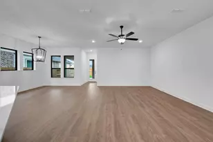 11910 Salty Bnd Dr, Baytown, TX 77523 - Photo 29