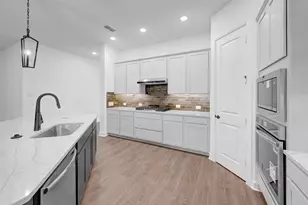 11910 Salty Bnd Dr, Baytown, TX 77523 - Photo 25