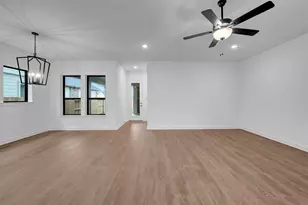 11910 Salty Bnd Dr, Baytown, TX 77523 - Photo 27