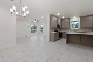 702 Azalea St, Waller, TX 77484 - Photo 5