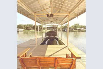 813 Brazos Harbor Circle, Granbury, TX 76048 - Photo 5