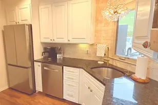 813 Brazos Harbor Cir, Granbury, TX 76048 - Photo 17