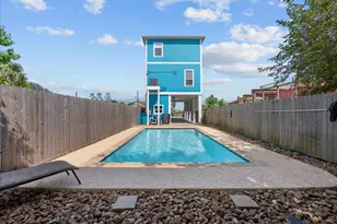 1012 22nd Street St, Dickinson, TX 77539 - Photo 1