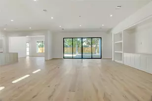 7908 Westwood Dr, Houston, TX 77055 - Photo 3