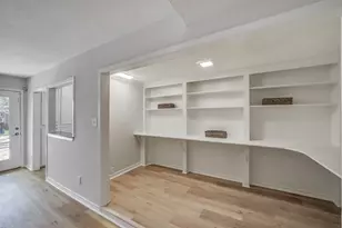 6215 Queensloch Dr, Houston, TX 77096 - Photo 7