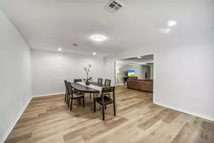 6215 Queensloch Dr, Houston, TX 77096 - Photo 9