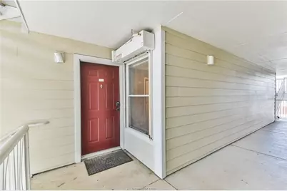 529 Southwest Parkway Parkway #203, College Station, TX 77840 - Photo 3