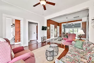 1518 21st Ave, Galveston, TX 77550 - Photo 11